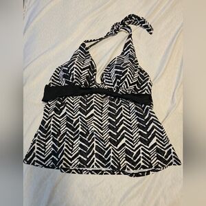 Cristina Tankini Top Only Womens Swimwear  Black & White Chevron Halter Sz 16
